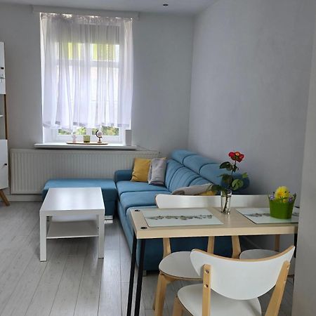 Appartement Espresso - Male I Mocne à Zielona Góra Extérieur photo